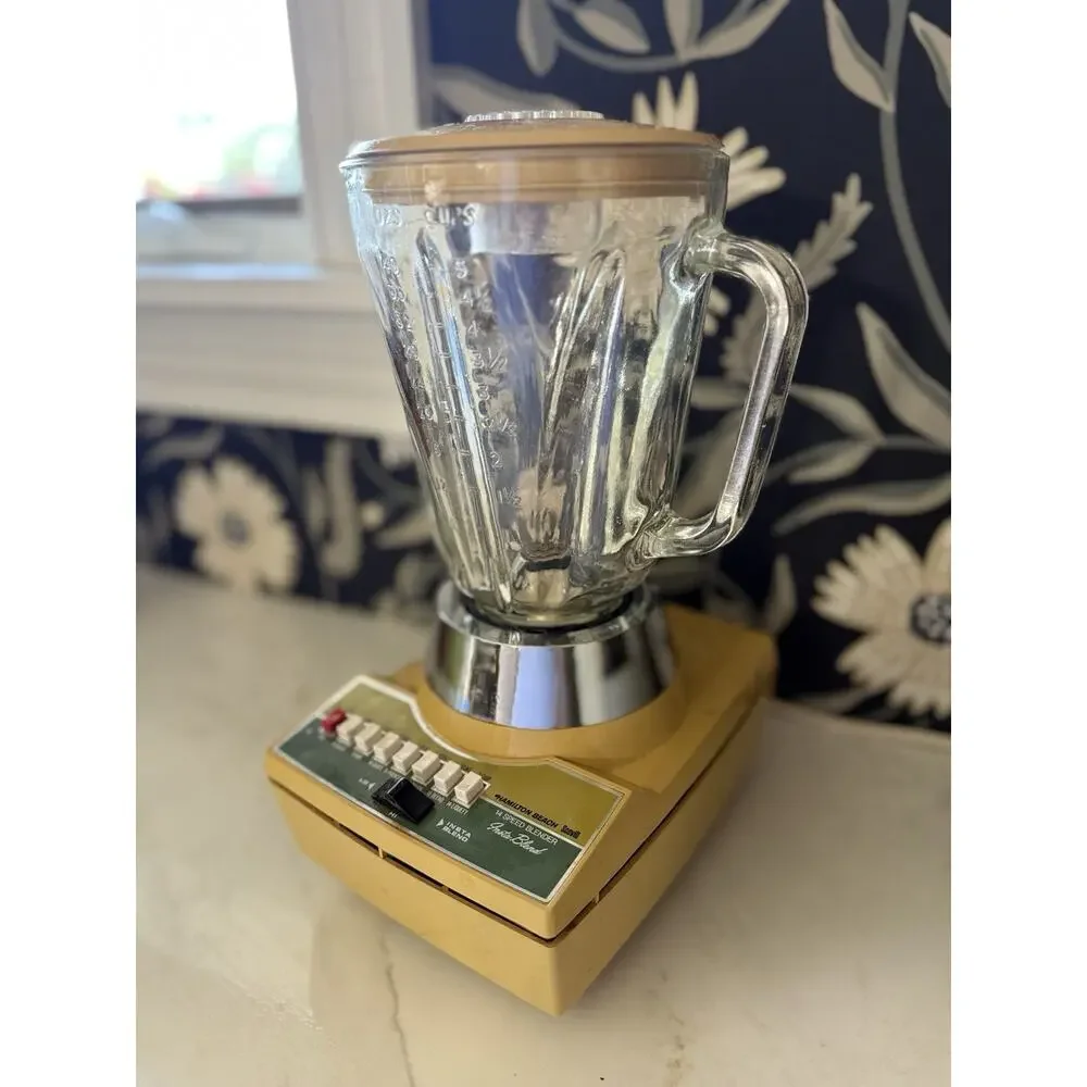 Vintage Hamilton Beach Scovill 7 Speed Push Button Blender Electric Blender Read